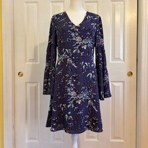 NWOT Loft Frosted Branch Floral Print V-Neck Dress with Long Bell Sleeve Size 2